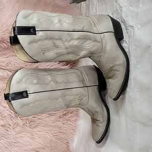 Off white unisex cowboy women’s 11 B